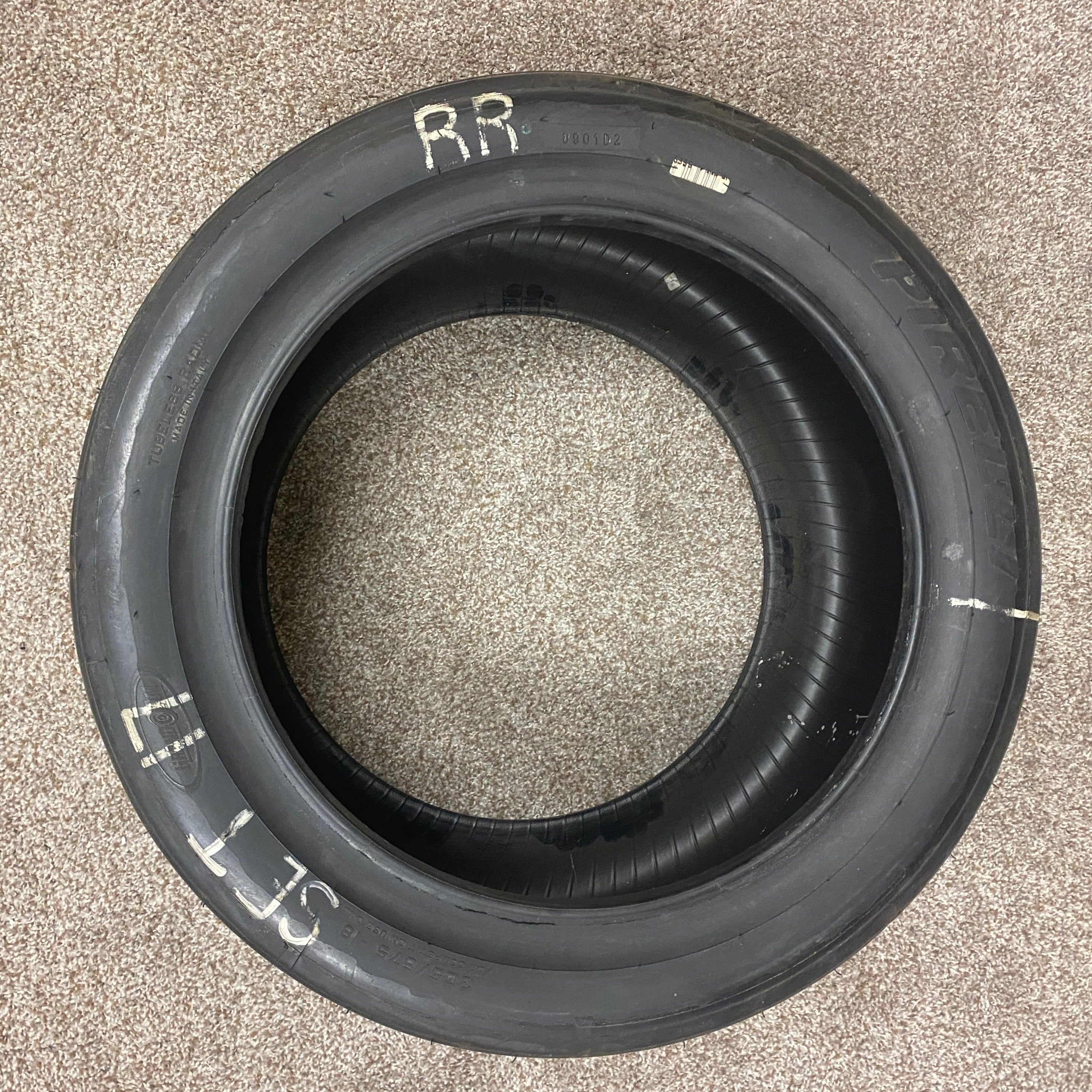 Pirelli Grand Am 305/675/18 Rear Racing Slick Tire