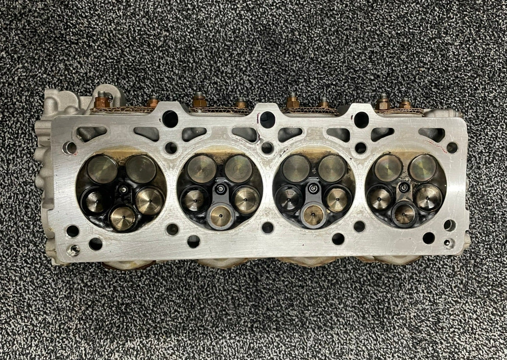 Ferrari 360 Modena / Spider- LH Cylinder Head Complete with Valves - 180706 (212393)