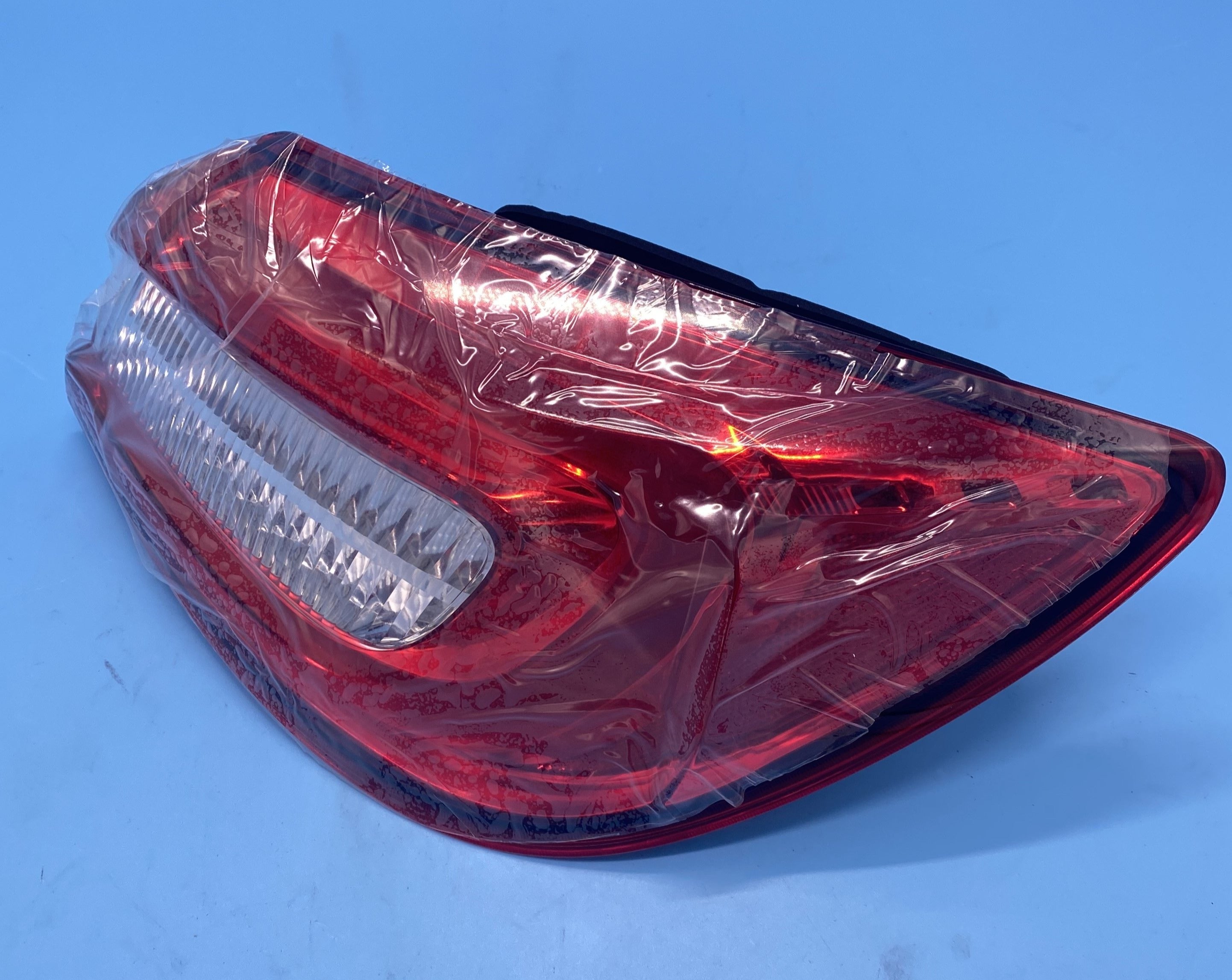 Maserati QTP - RH Rear Light Fixed Side - 670001628